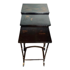 Early 20th Century Chinoiserie Black Lacquered Japanned Nesting Tables - Set of 3