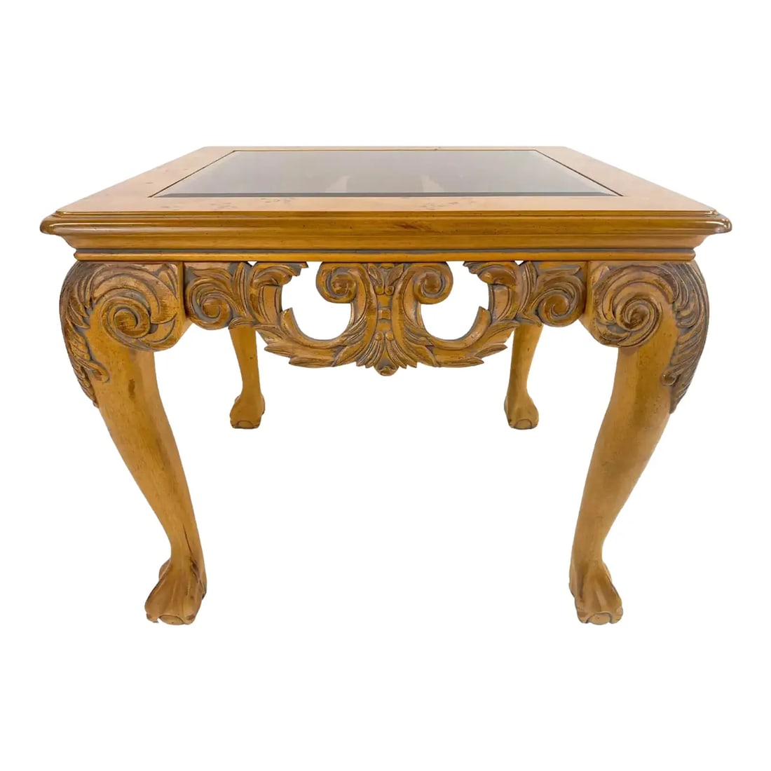 Chippendale Queen Ann Style Carved Wood Coffee or Cocktail Table: An elegant Chippendale Queen Ann style coffee or cocktail table. The table is finely carved showing beautiful scrolls and leaves design and raised by four cabriole leg with acanthus leaf and scroll de