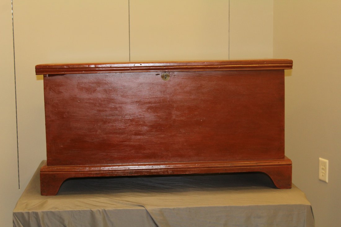 American 6-board red painted blanket chest (1 of 5)