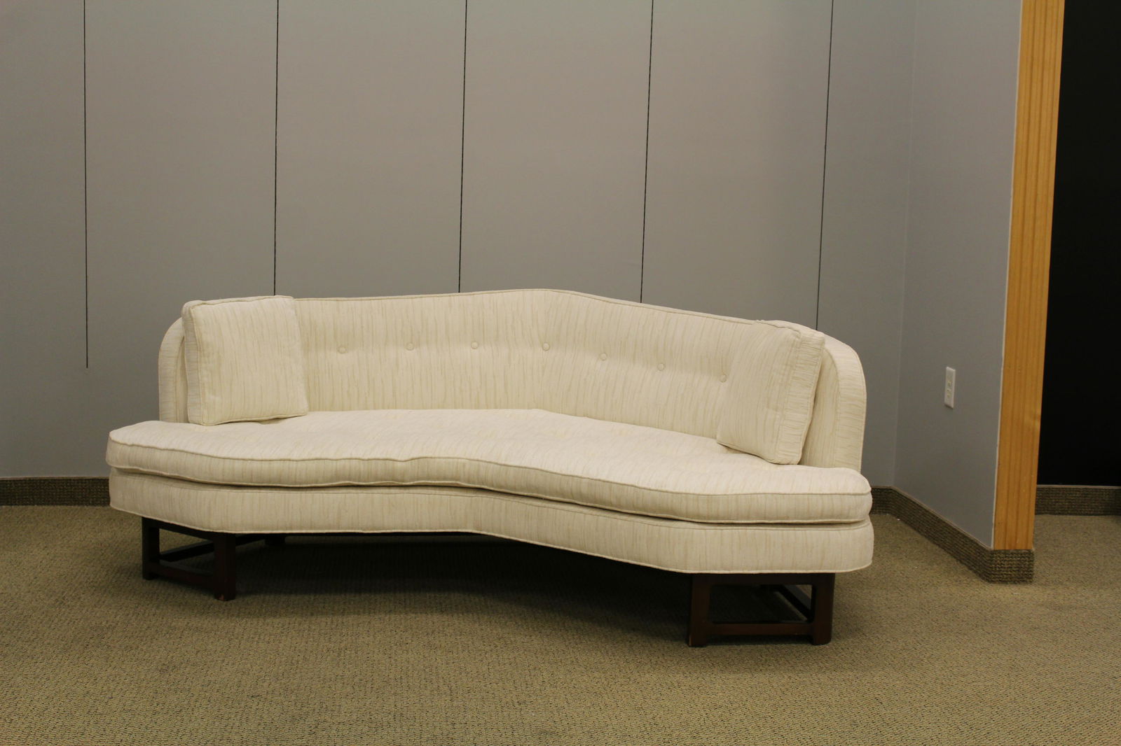 Edward Wormley for Dunbar Mid Century Boomerang sofa C. (1 of 12)
