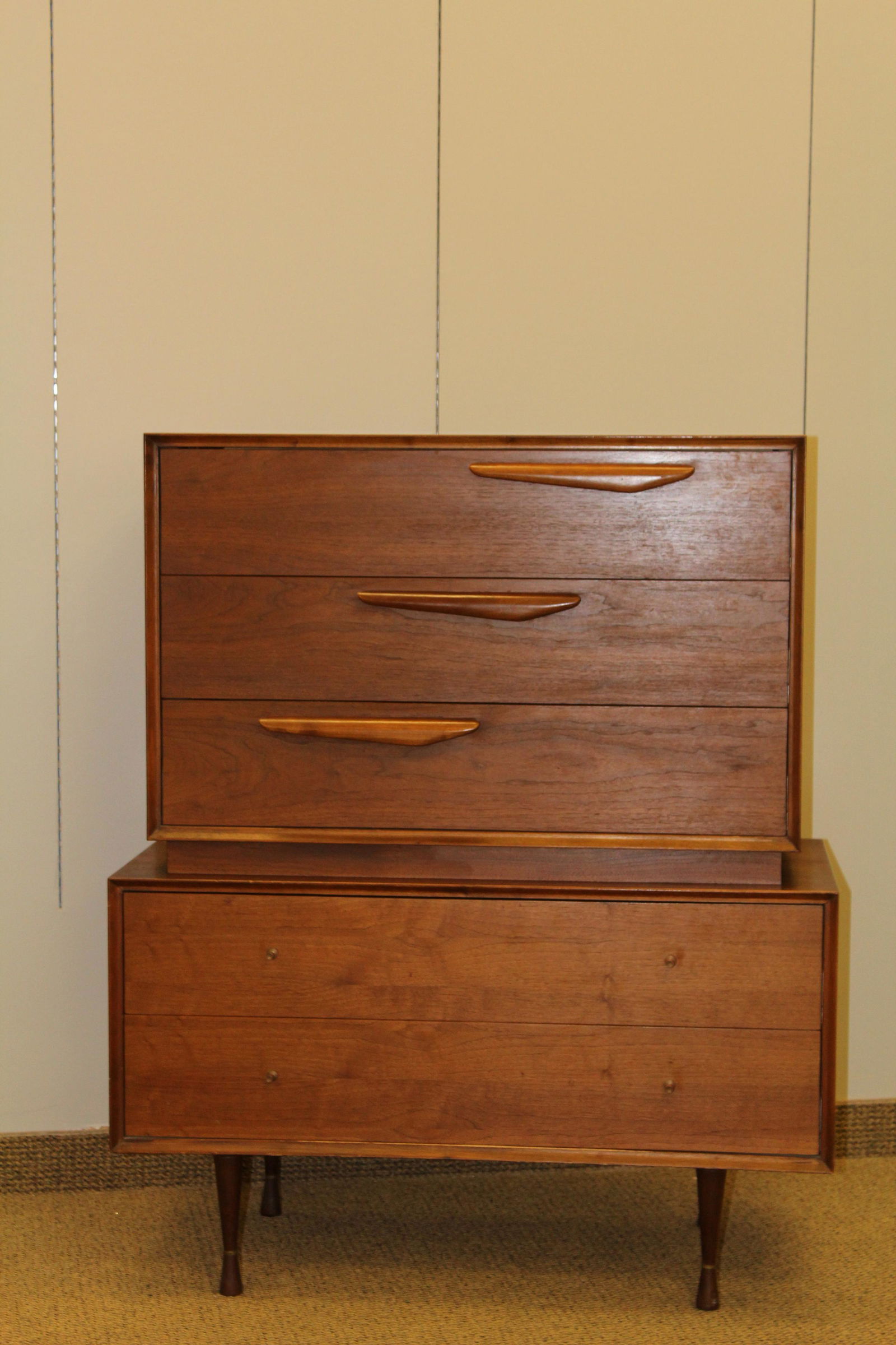 Mid Century 5 drawer chest (1 of 7)
