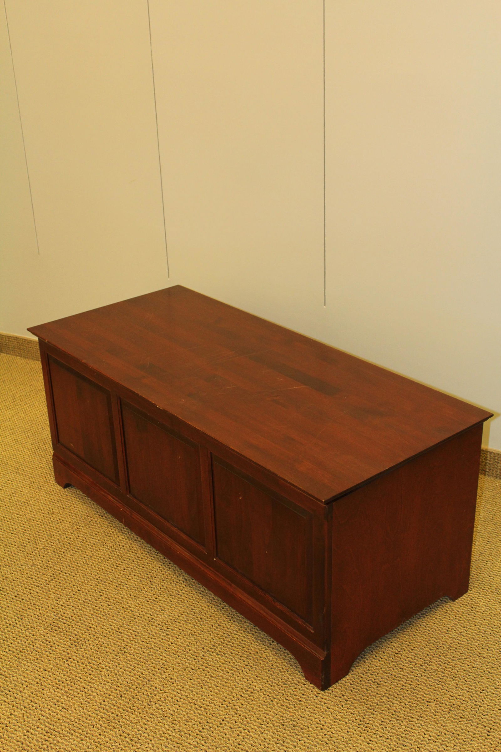 contemporary cedar lined blanket chest (1 of 5)