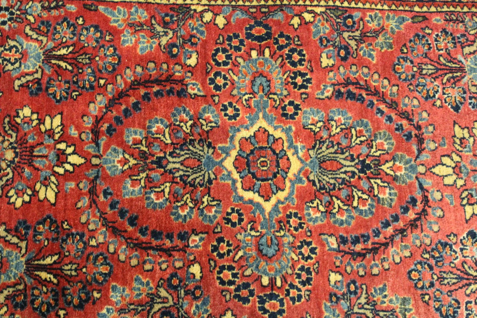 Sarouk wool carpet (1 of 3)