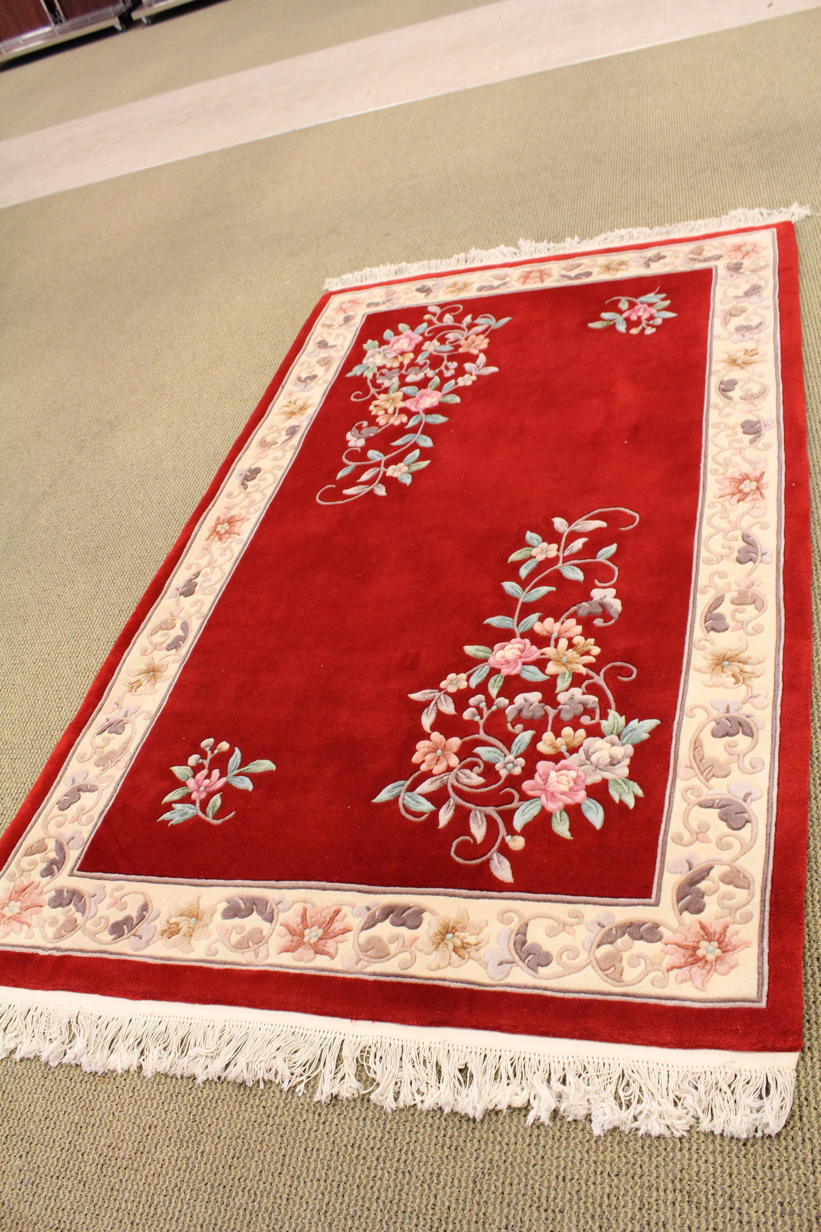 Red Chinese wool carpet (1 of 6)