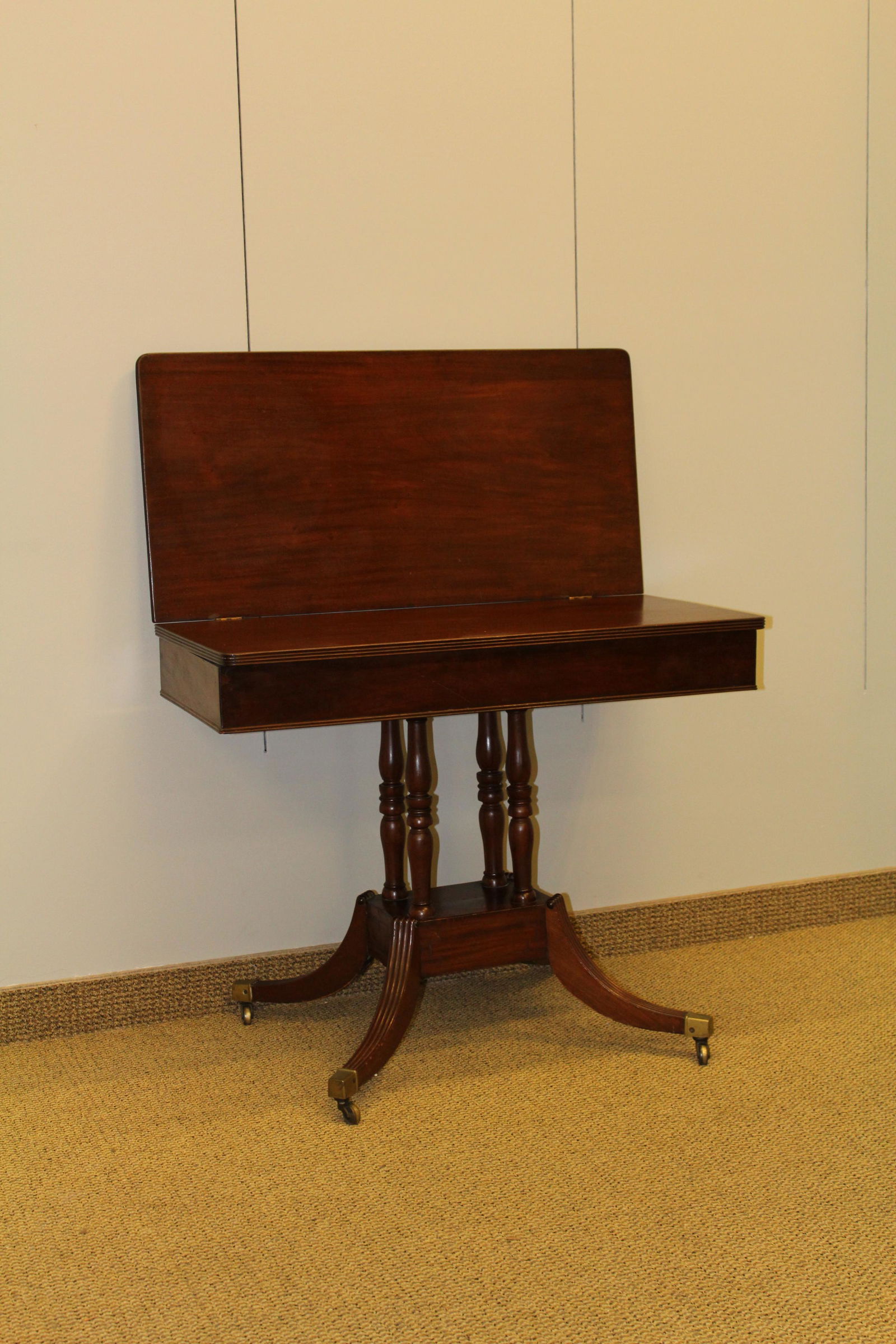 American Federal Period Duncan Phyfe style card table (1 of 11)