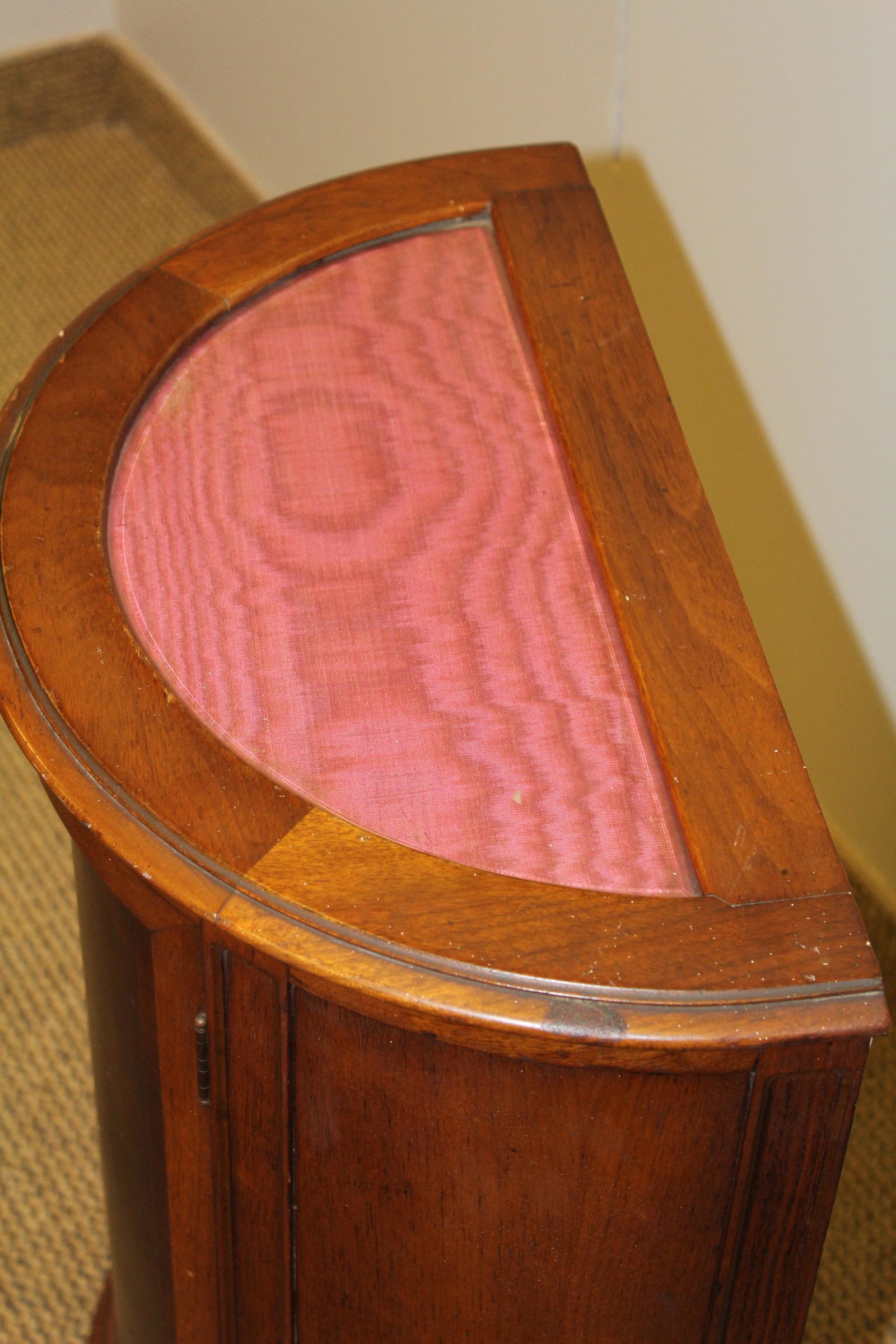 Small Demilune one door side cabinet with glass insert (1 of 4)