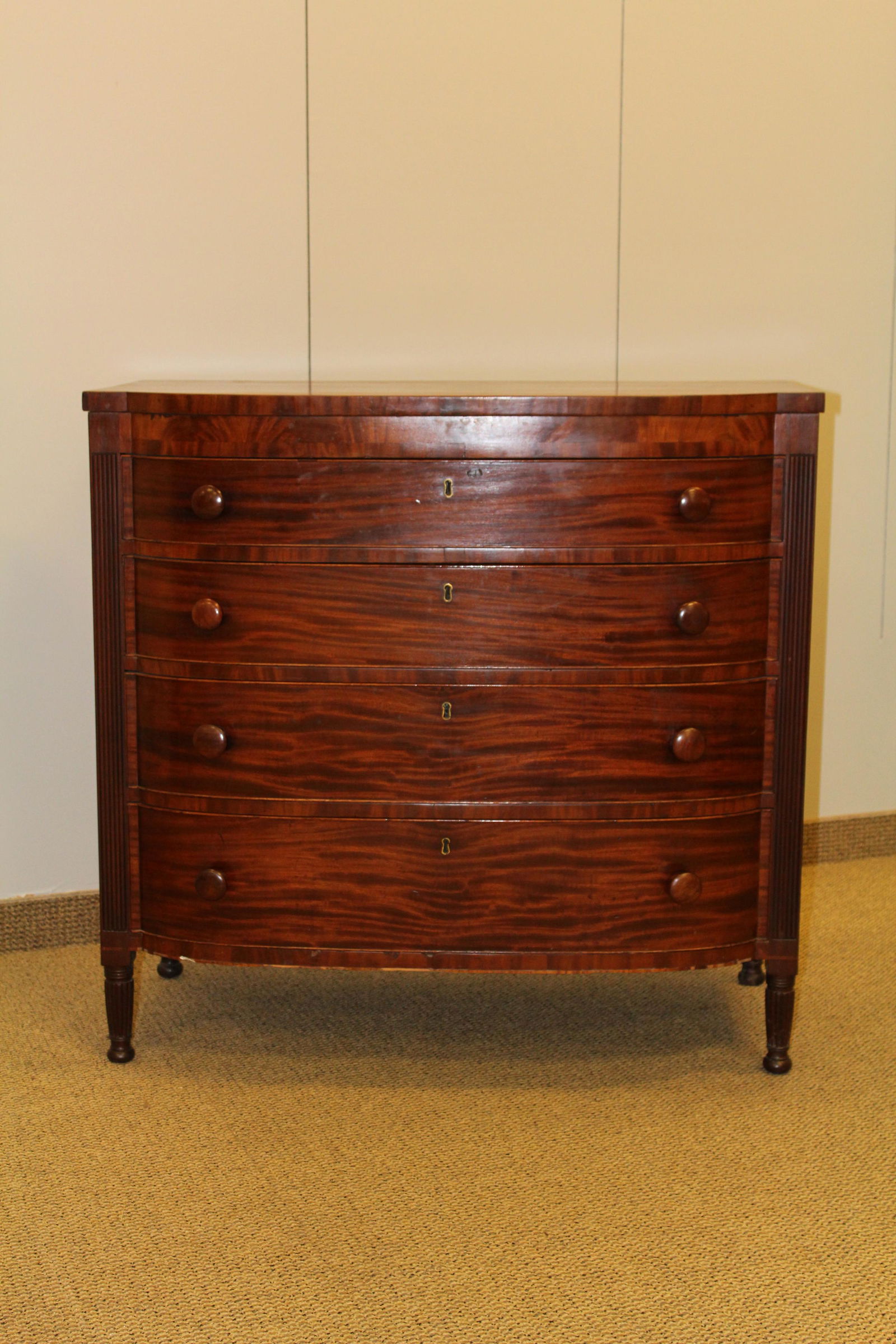 Am.19th Century Sheraton bow front chest (1 of 9)