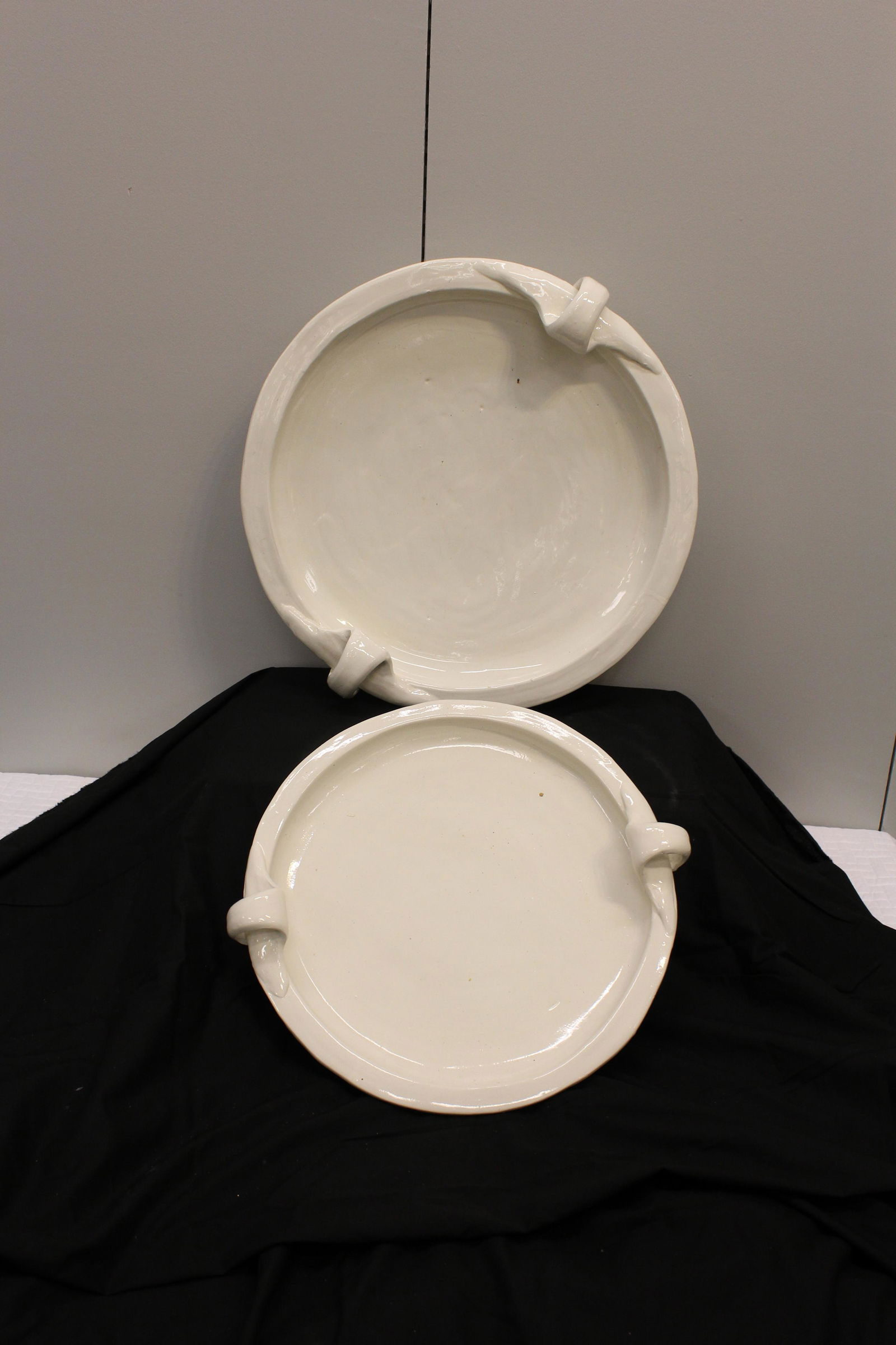Set of 2 Large White Pottery Platters (1 of 13)