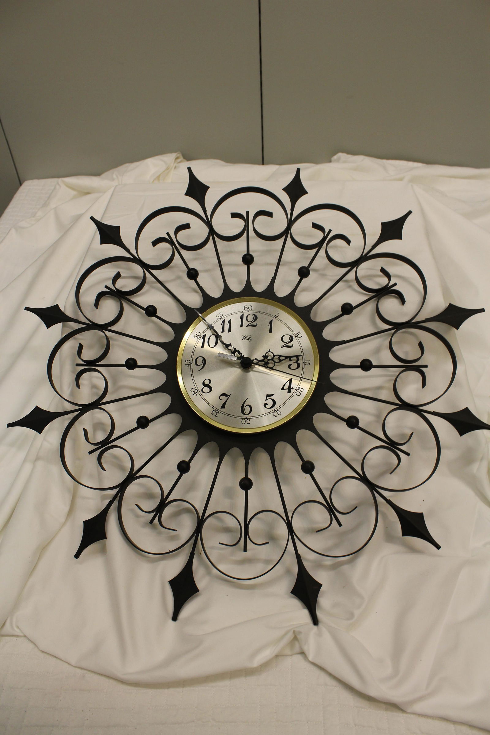 Mid Century Modern Welby Atomic  Sun/Star Burst Wall (1 of 6)