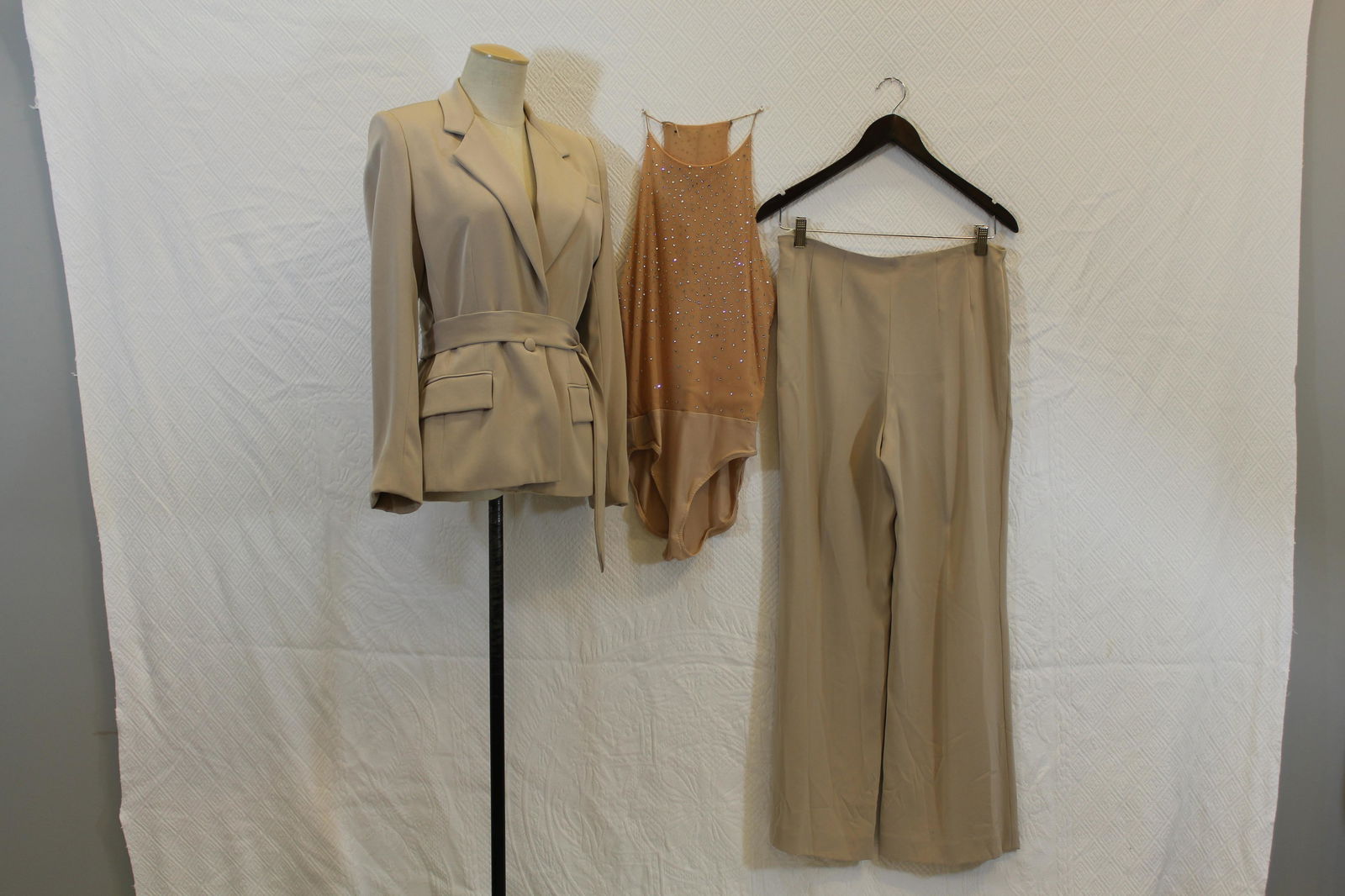 Halston Evening Pant Suit (1 of 4)