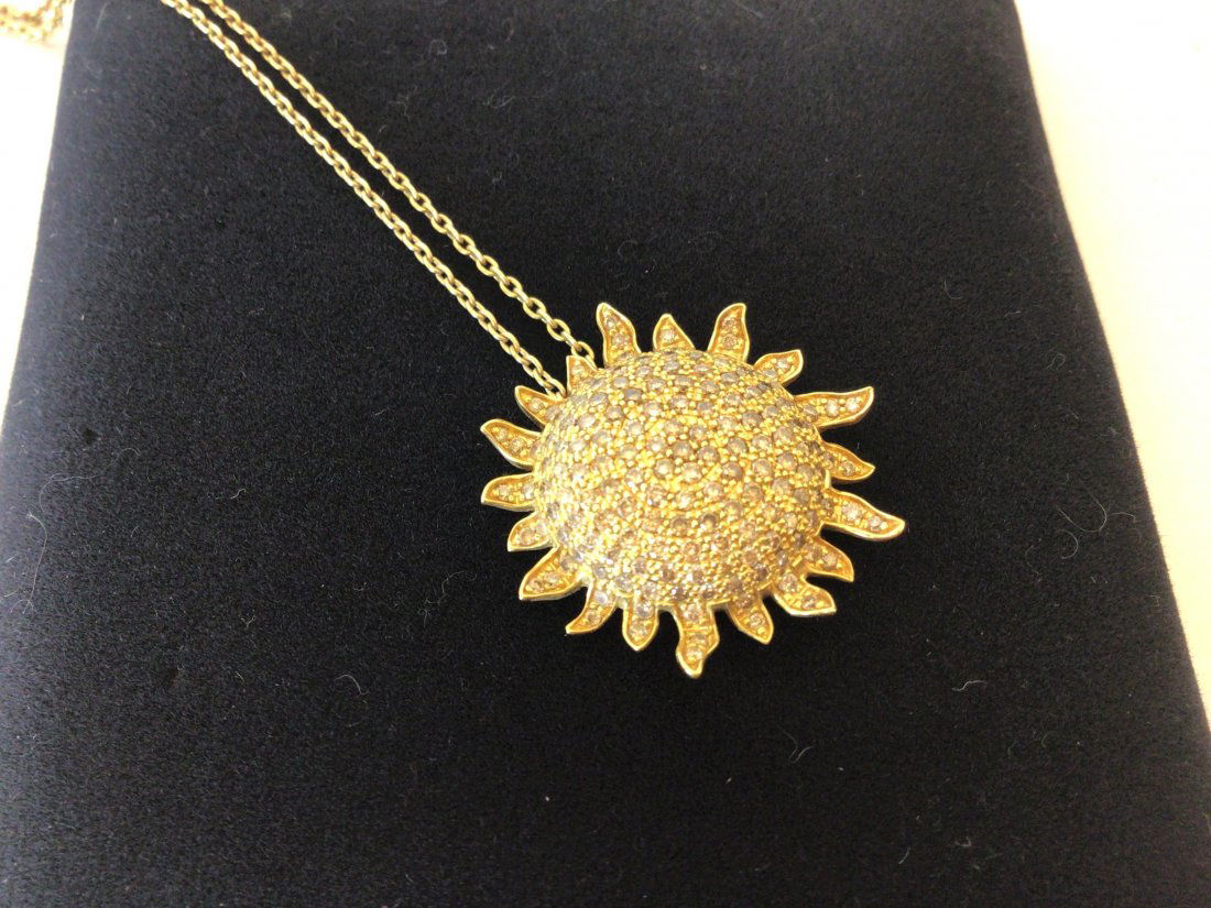 Roberto Coin 18K Diamond Sunflower Pendant w Chain: Pendant is 1" round. Chain is marked 18k and is likely added.