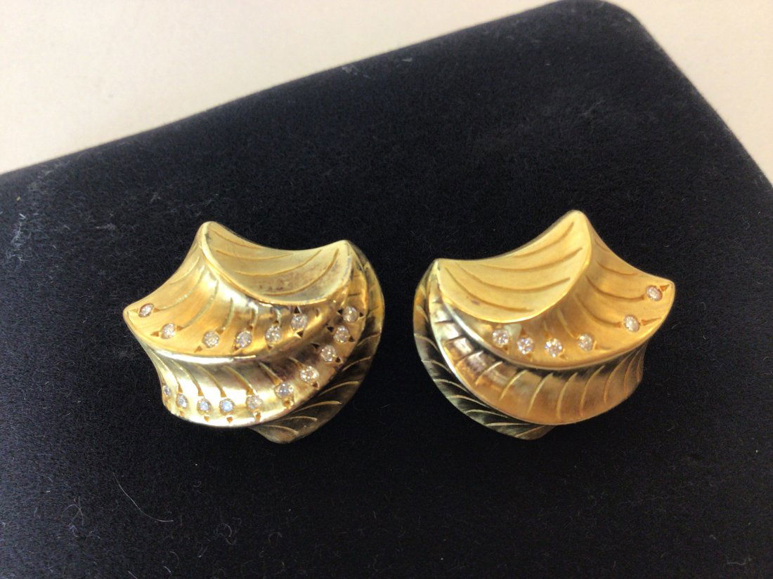 18K Gold Diamond Earrings Clip on (1 of 2)