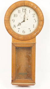 Seth Thomas Oak Wall Clock: Of typical form