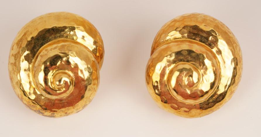 18K Gold Seashell Earrings 35.79g (1 of 4)