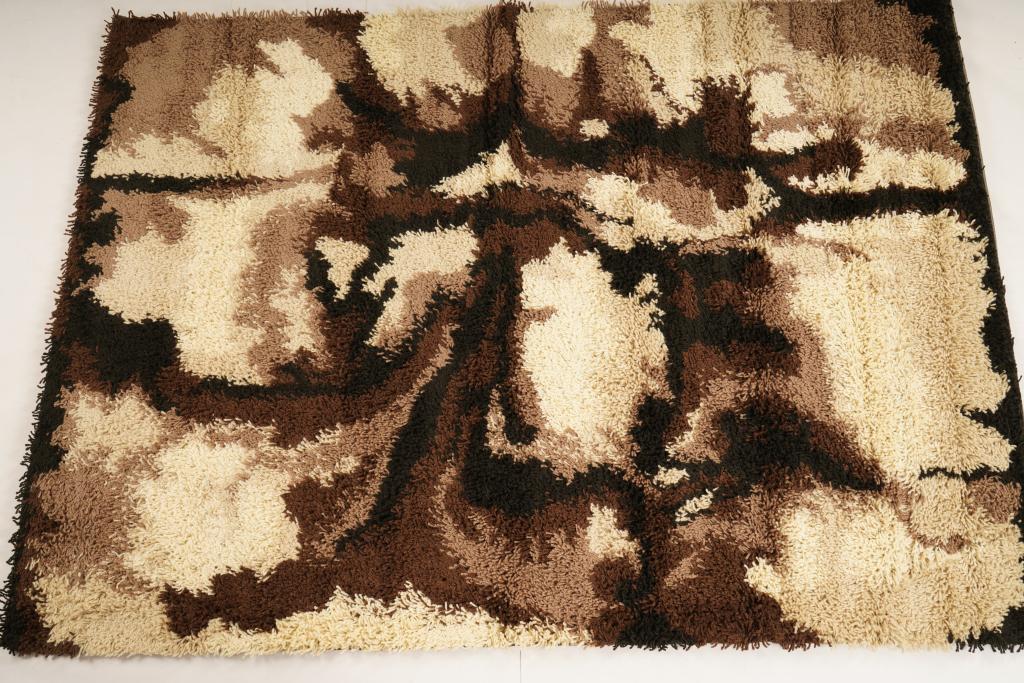 Danish MidCentury Ege Boutique Wool Rya Rug: Purchased new by an esteemed Boston retailer in the 1970's; stored securely since then. Never walked on, no fading, or wear of any kind. 100% wool rya; thick pile carpet
