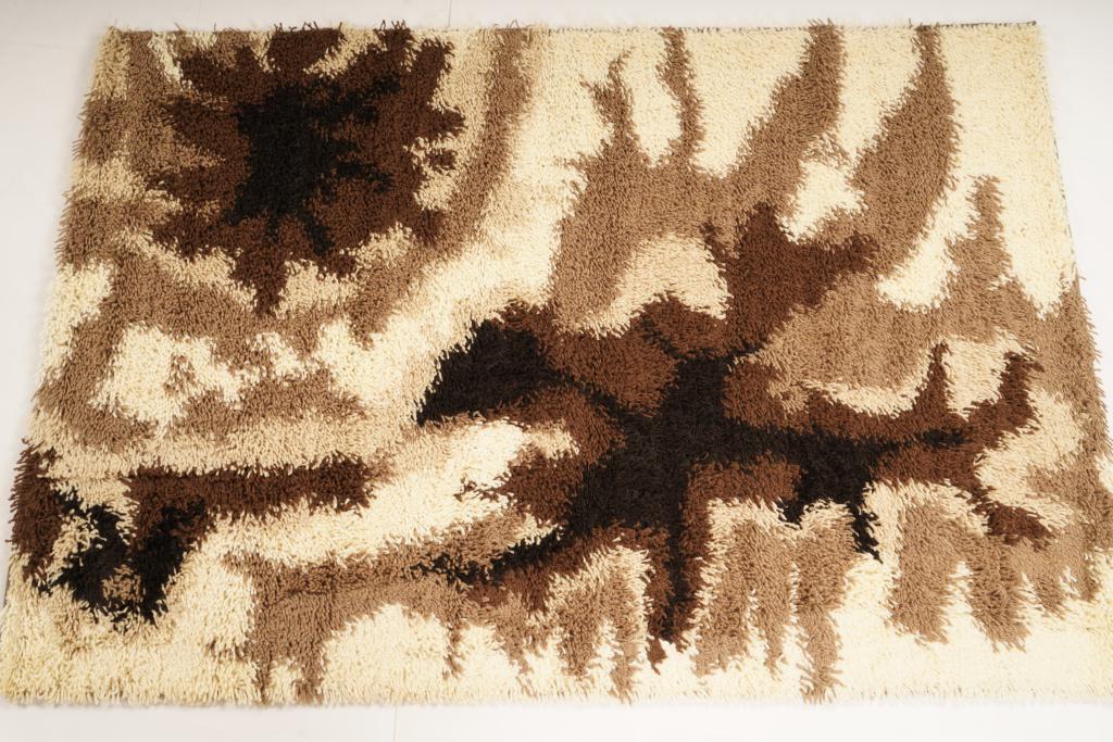 Danish MidCentury Ege Boutique Wool Rya Rug: Purchased new by an esteemed Boston retailer in the 1970's; stored securely since then. Never walked on, no fading, or wear of any kind. 100% wool rya; thick pile carpet