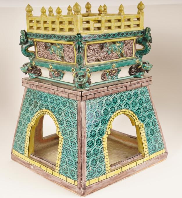 Large Famille Rose Chinese Porcelain Shrine: In a temple form mounted with Foo Dogs and Dragons
