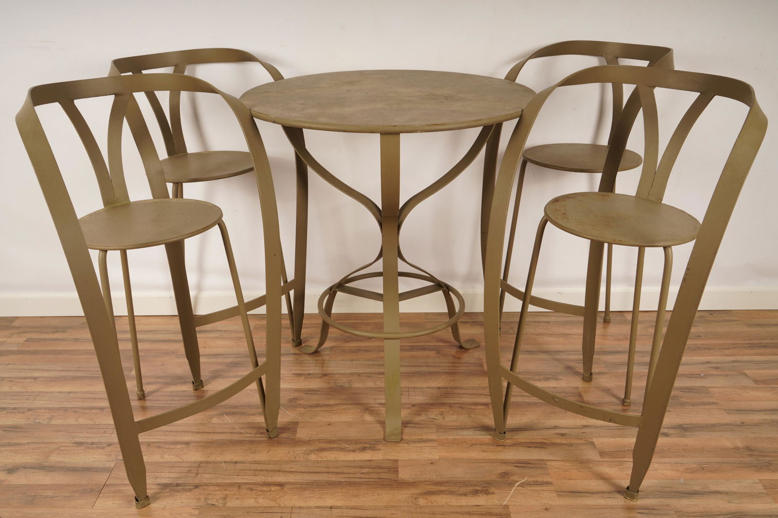 Contemporary Bent Strap Metal Patio Bar Set (1 of 5)