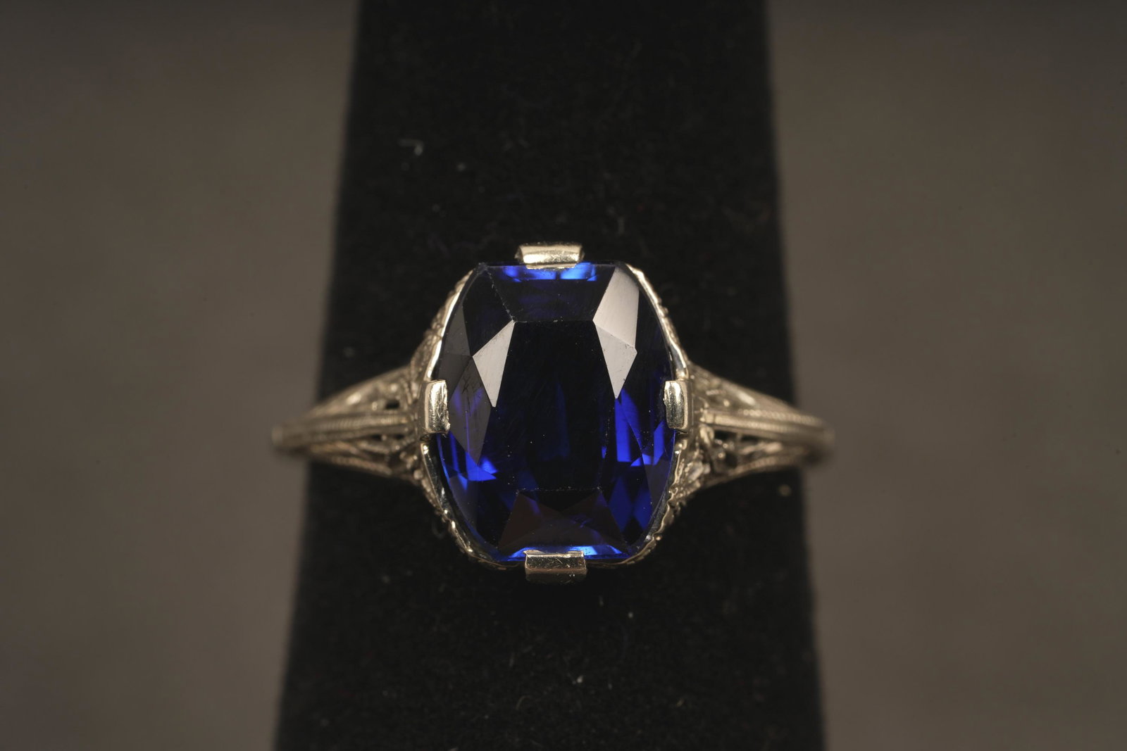 18K Gold Antique Art Deco Sapphire Ring (1 of 6)
