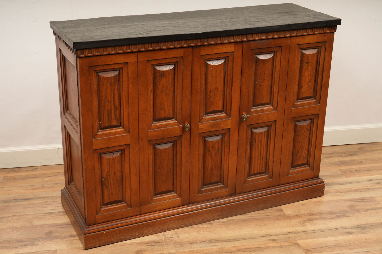 Henredon Stone Top Credenza Cabinet: In good condition H 32 W 43.5 D 14.5 In good condition
