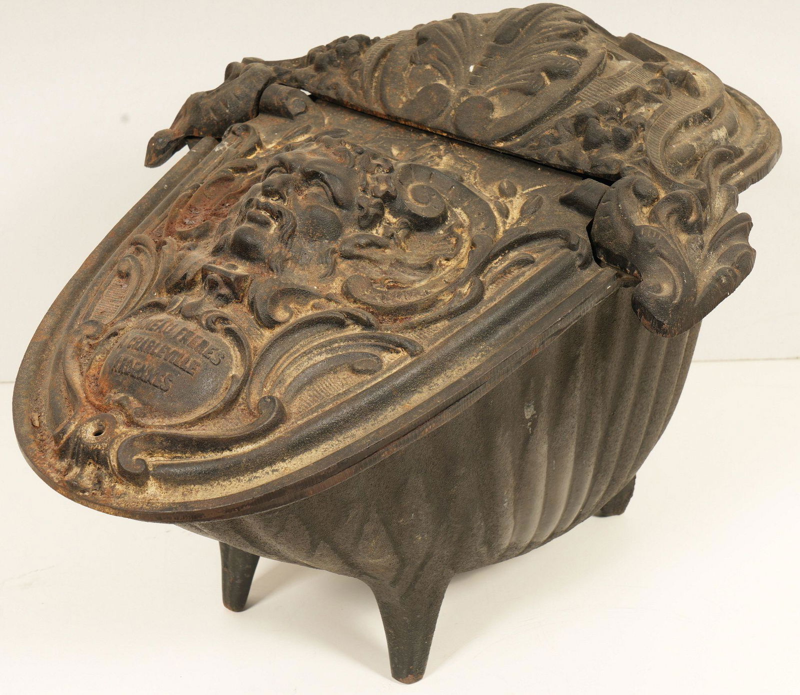 Heavy Iron 19th C Ash Bucket (1 of 6)