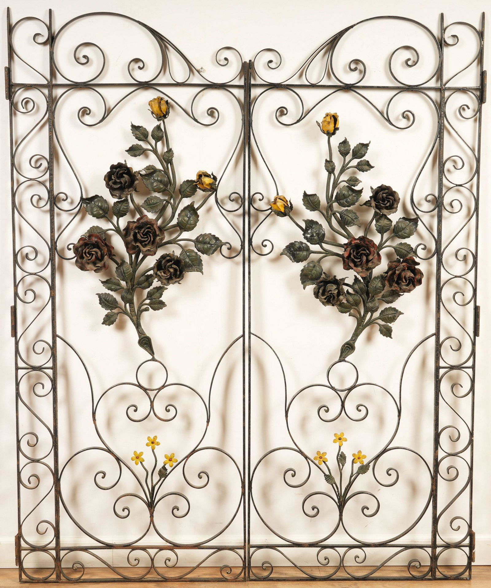 NYC Waldorf Astoria Wrought Iron Gates (1 of 7)