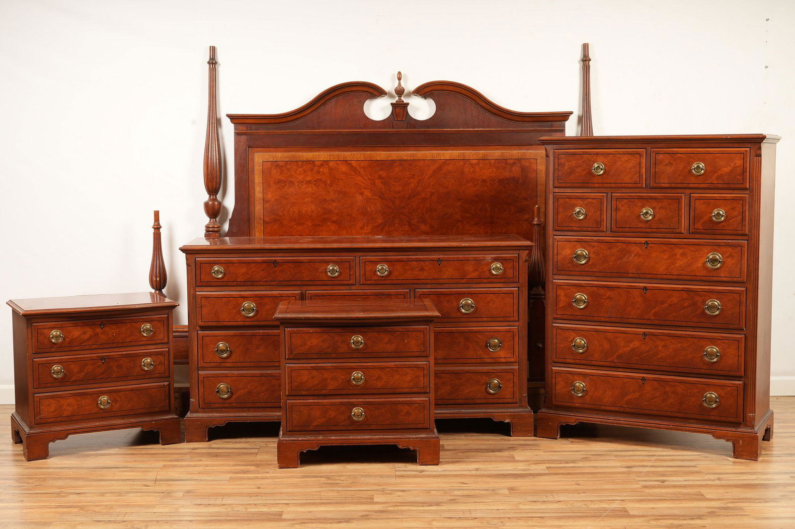 5pc Chippendale Drexel Heritage King Bedroom Set (1 of 8)