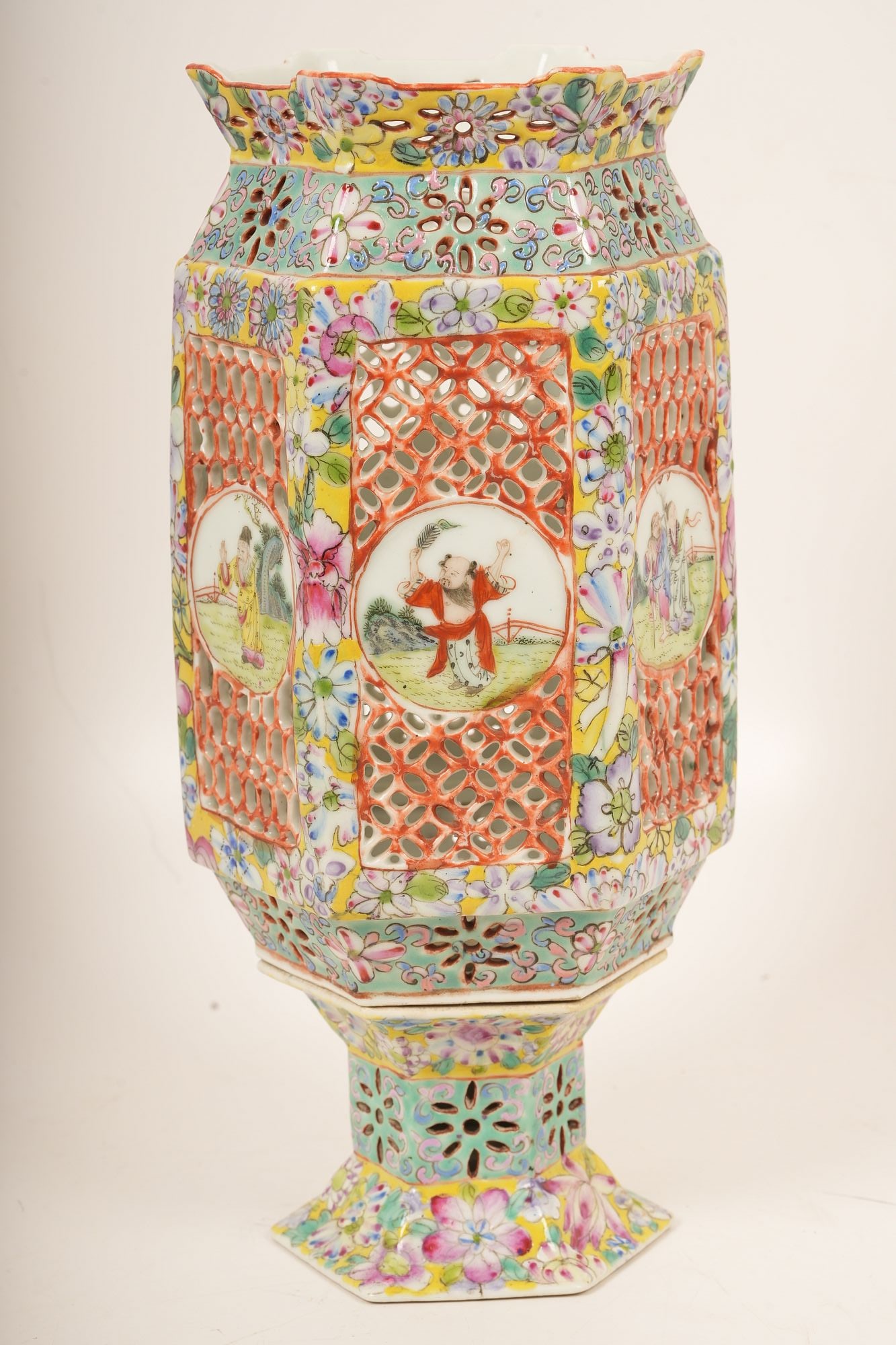 Chinese Famille Rose Porcelain Wedding Lantern (1 of 13)