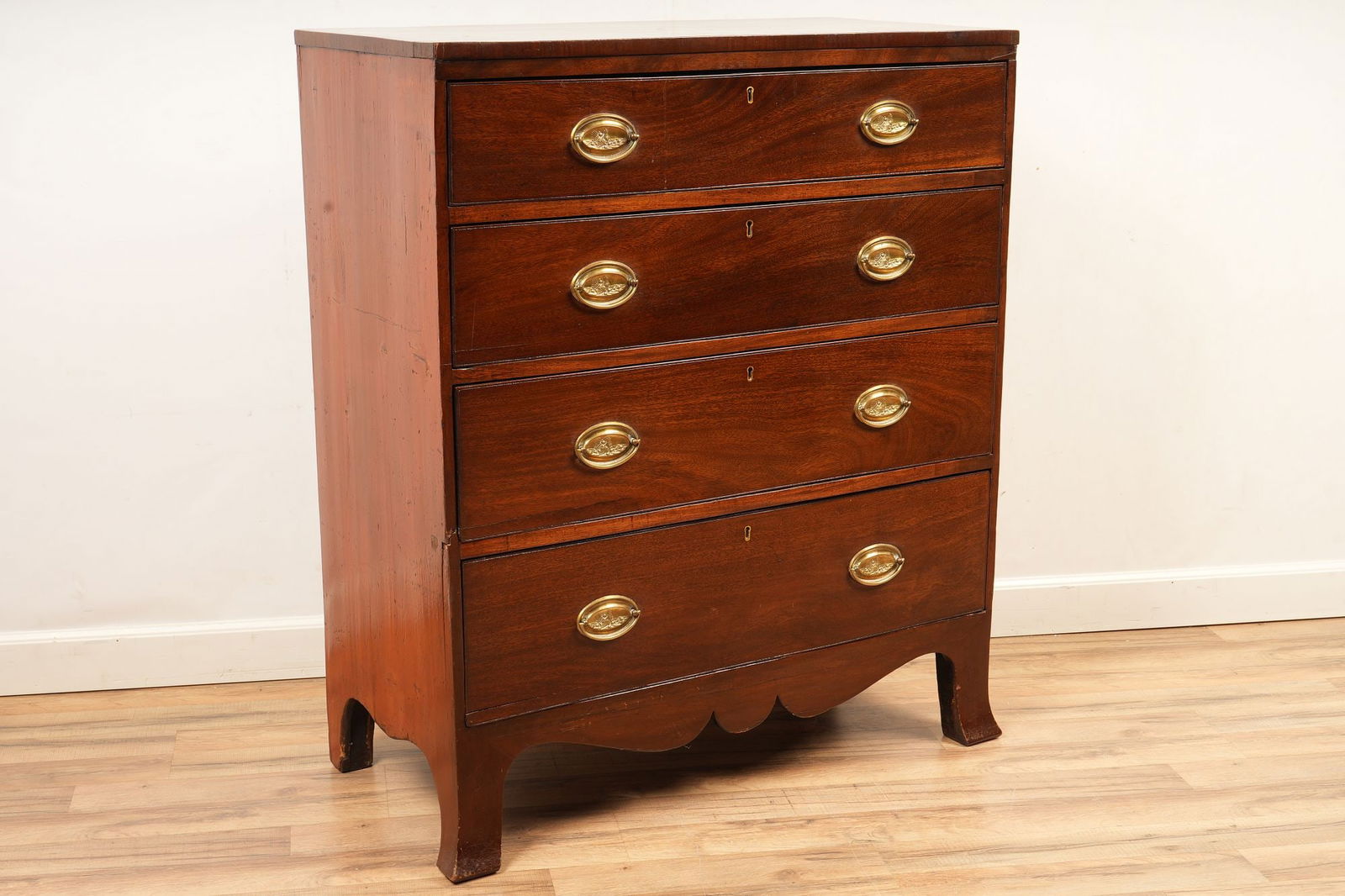 Early 19thC 4 Drawer Chest (1 of 7)