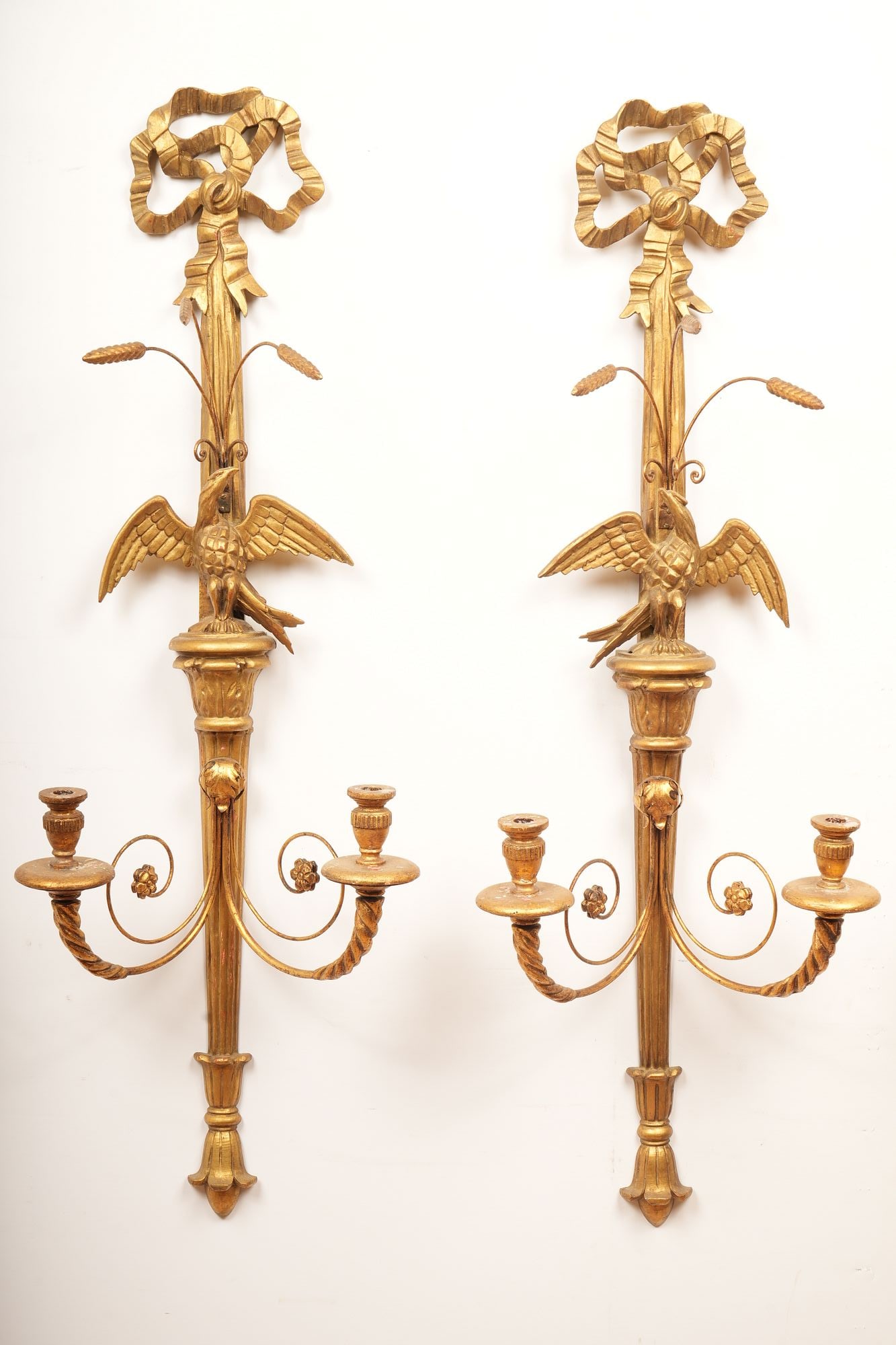 Pair Carved Gilt Wood Wall Sconces (1 of 8)