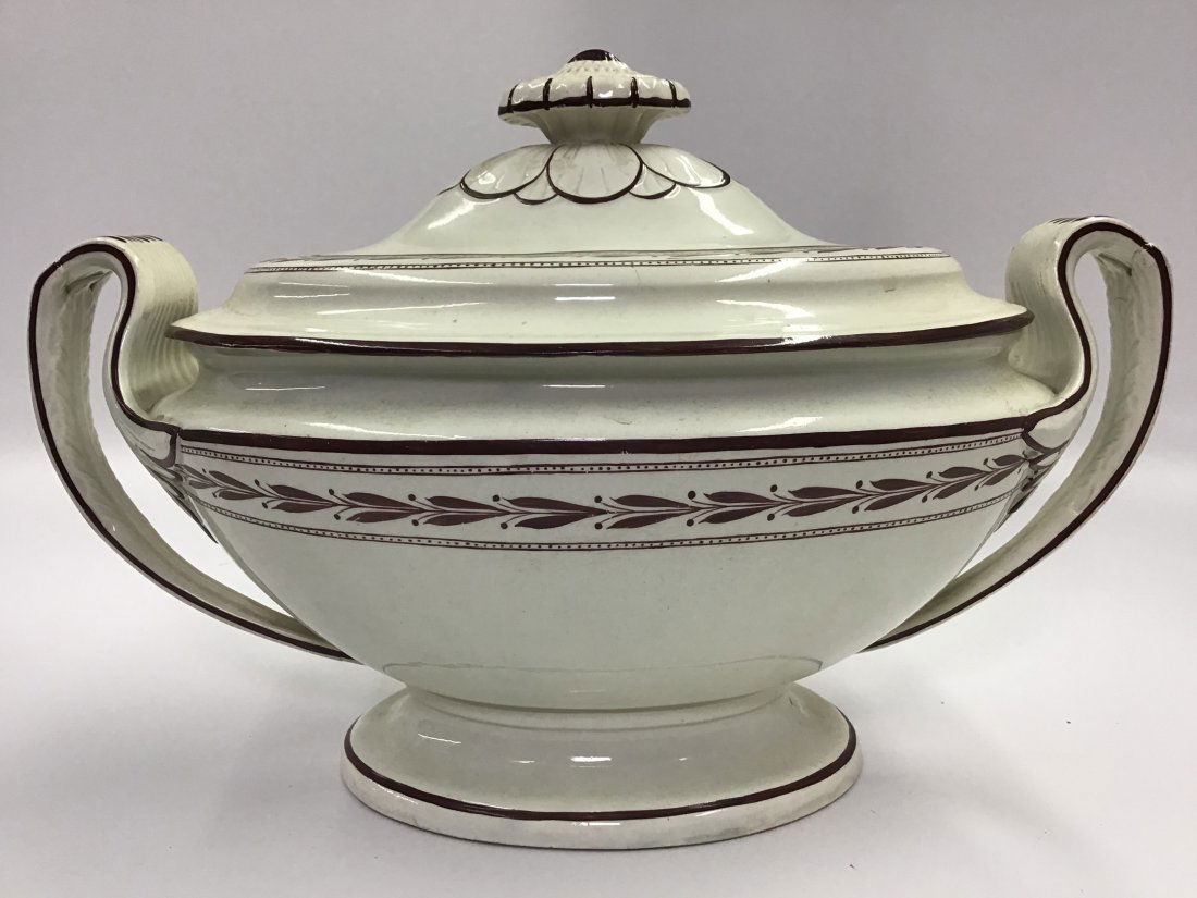 Wedgwood Creamware 18th C Tureen (1 of 9)