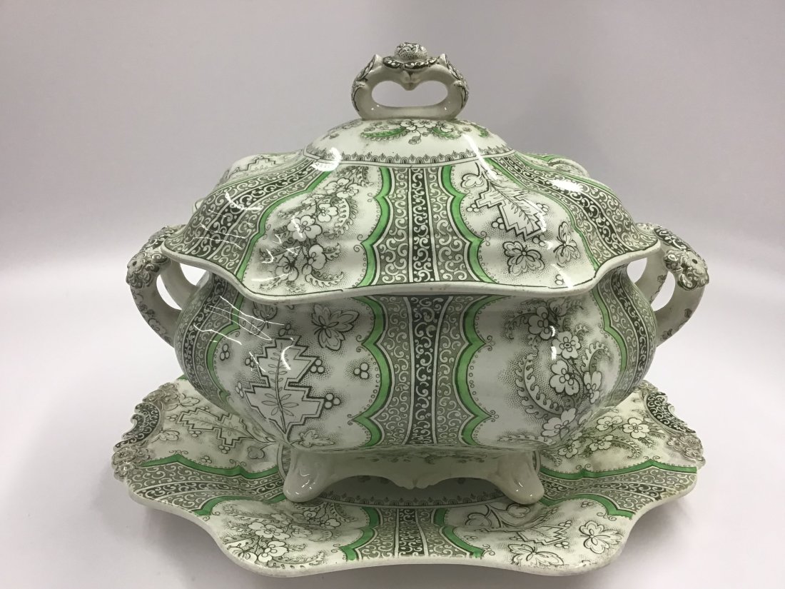 3pc Green Ironstone Water Lily Soup Tureen and Tray C1825 Romantic: Romantic period rare pattern. Vibrant color.