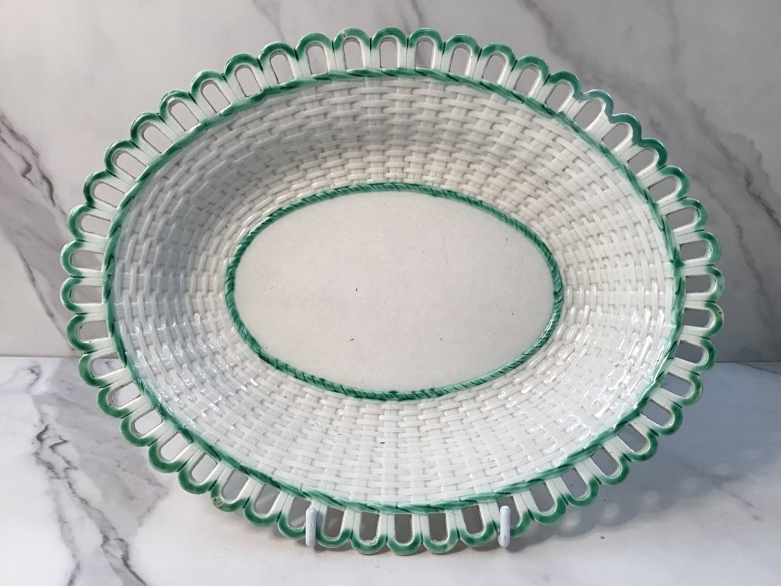 English Neale & Co. Green Featheredge Leedsware Basket Dish 1778-1786: Mark denotes years of production. Interior basketweave
