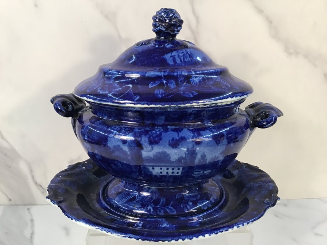 Small English Staffordshire Dark Blue Pearlware Sauce Tureen on Stand: Plate is 8" wide. Lid restored.