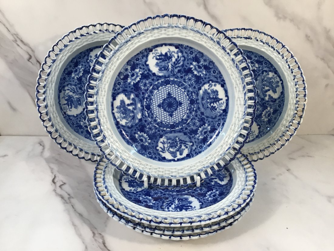 6 English Staffordshire Pearlware 7.25" Blue Arcaded Plates: 6 wonderful plates with rich decoration of Chinese style medallion with a fully arcaded, pierced and basket border. C1820.