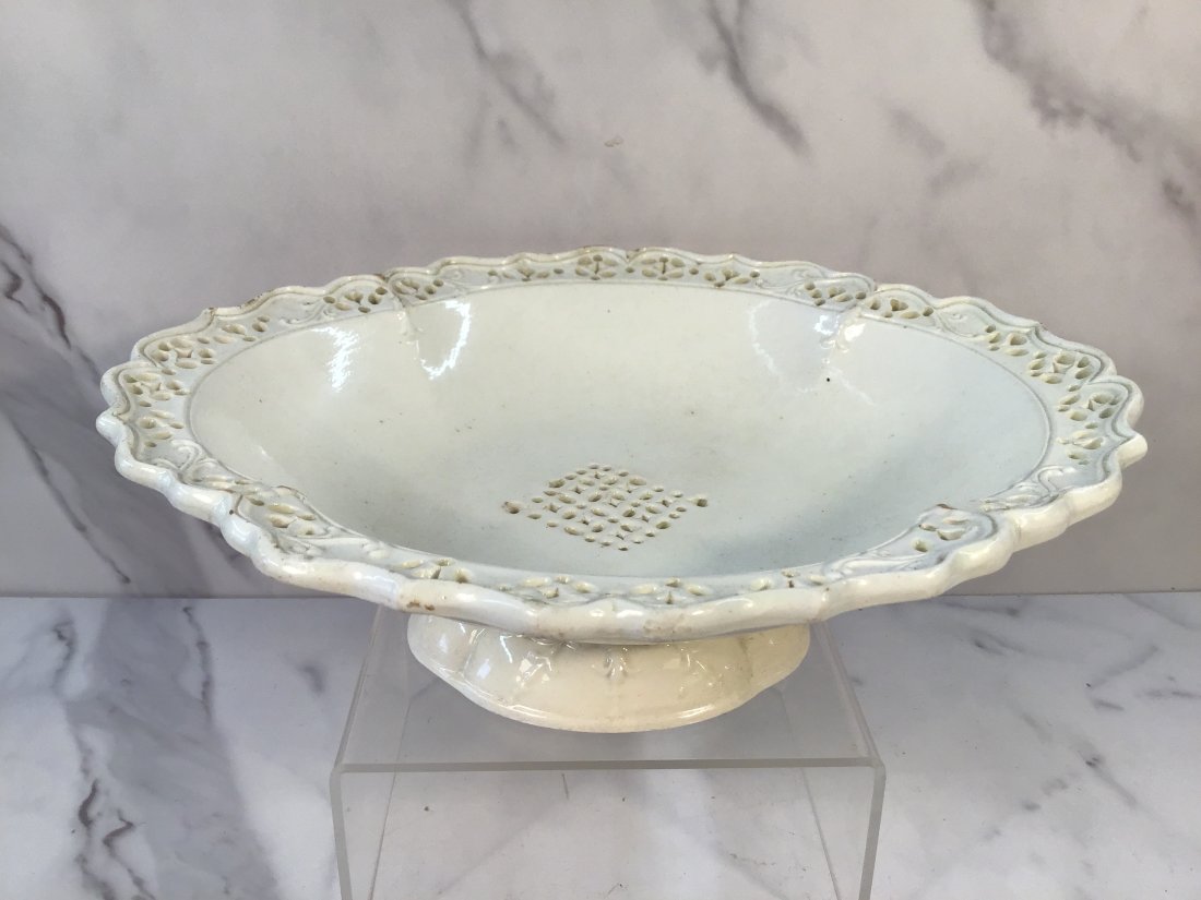 Rare Early English Creamware Pierced Strawberry Raised Bowl (1 of 3)