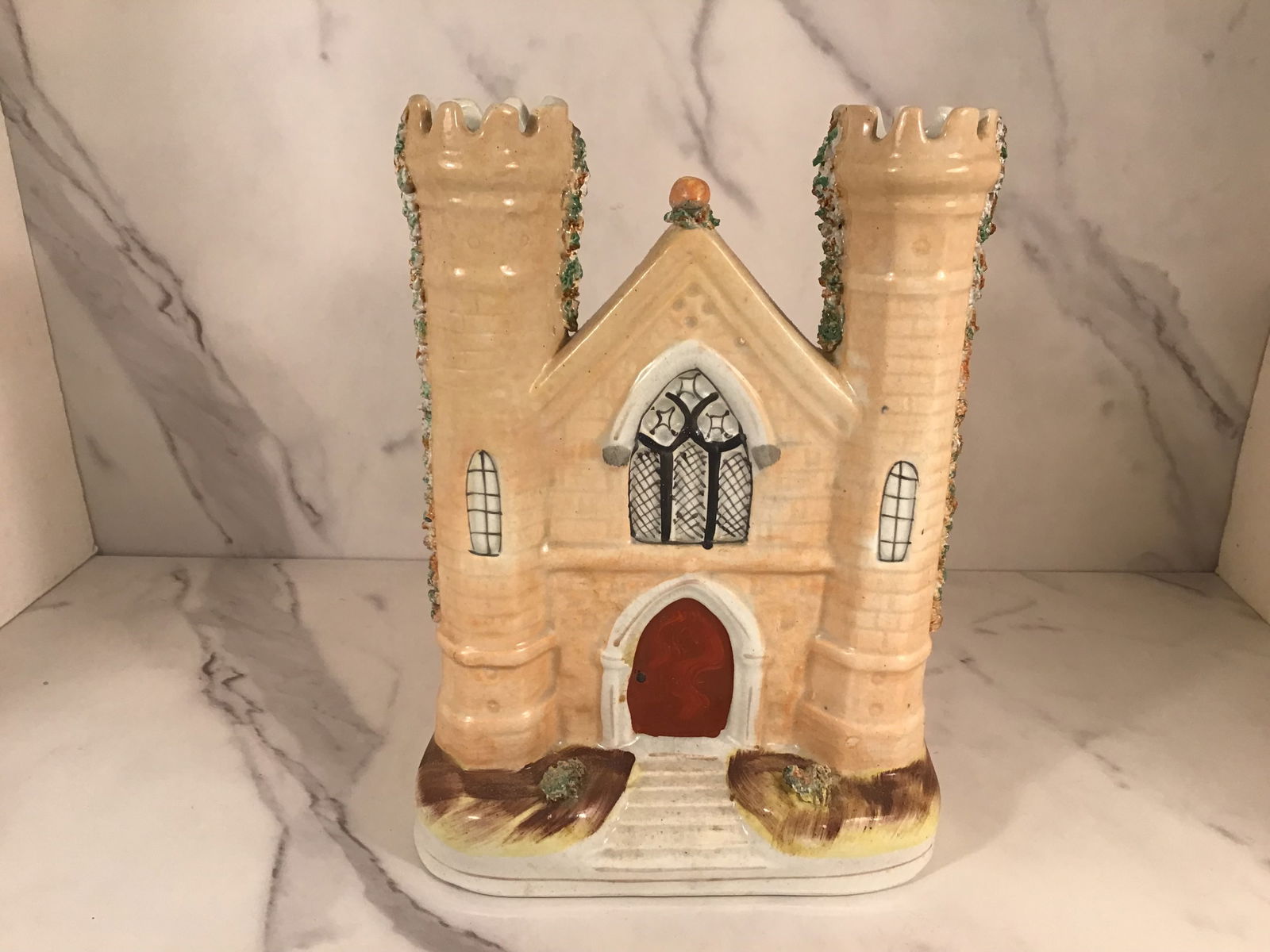 English Staffordshire Cathedral Spill Vase Coleslaw Edging: 8.5" Tall