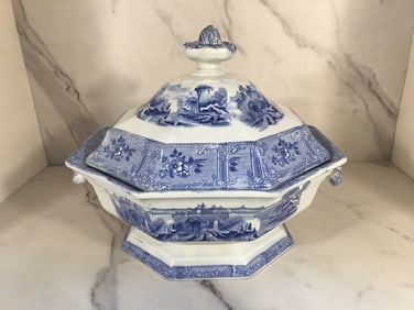 Engish Staffordshire Blue and White ONTARIO LAKE Covered DIsh