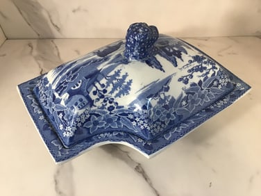 English Staffordshire Pearlware Blue and White Covered Dish Doghead Finial