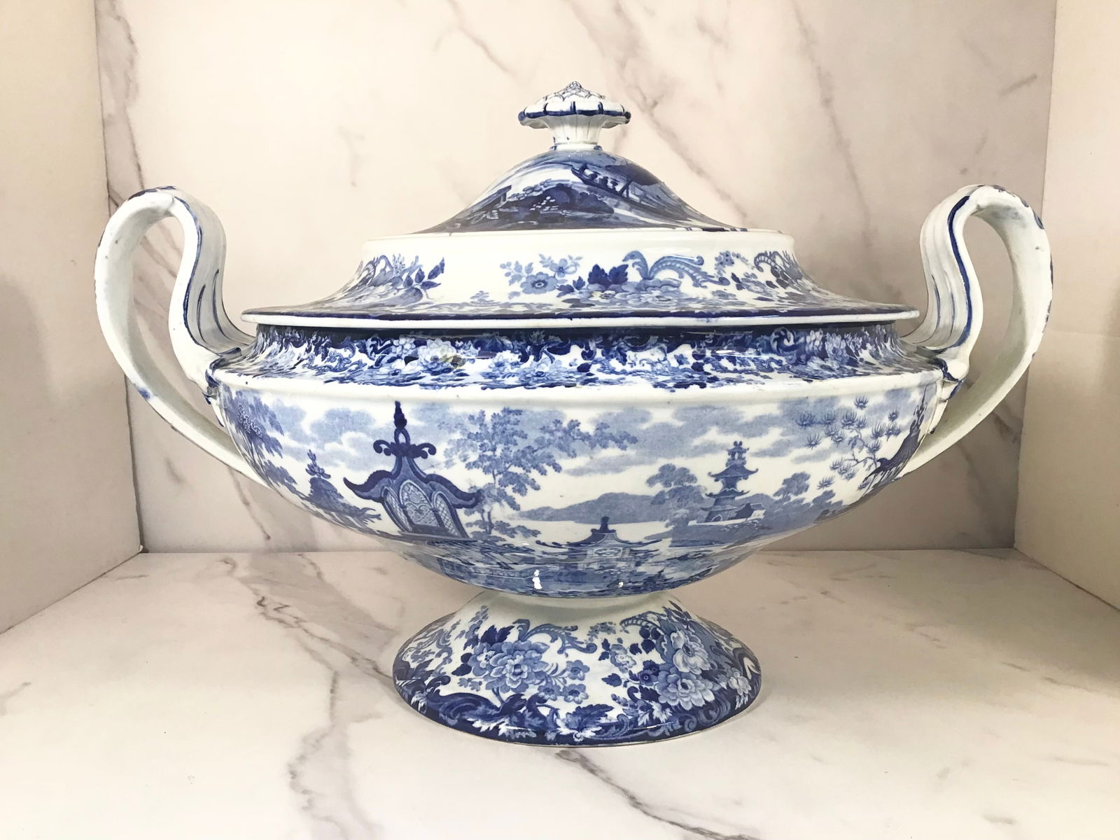 Superb English Blue and White Staffordshire Soup Tureen (1 of 5)