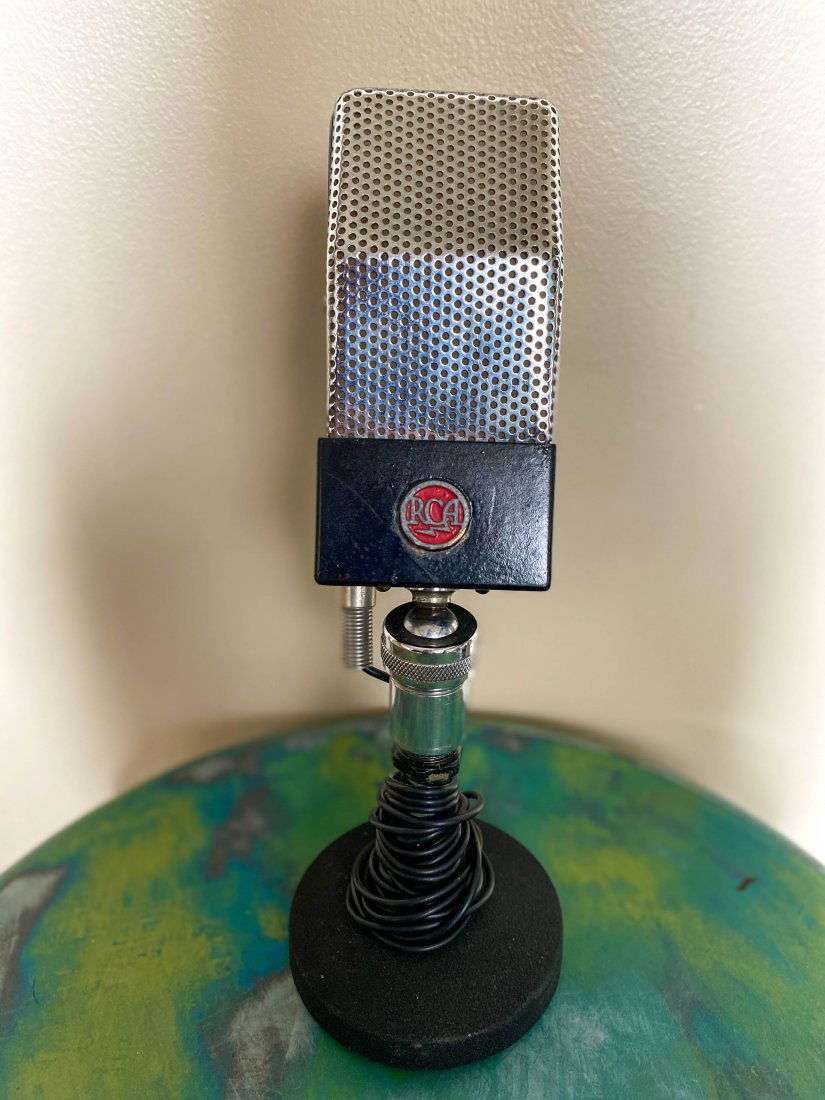 Vintage RCA 1950s Velocity Microphone (1 of 5)