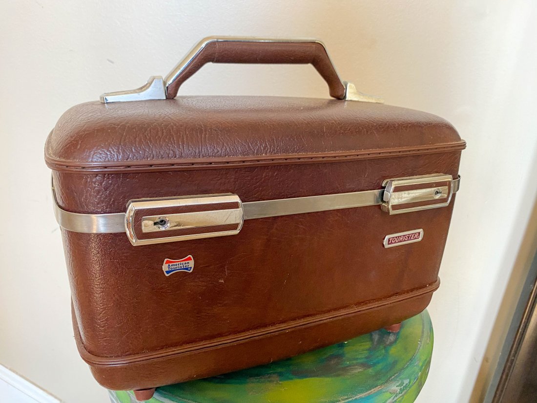 Vintage Exc. Cond. American Tourister Train Bag Luggage: Vintage Exc. Cond. American Tourister Train Bag Luggage. 15"x9"