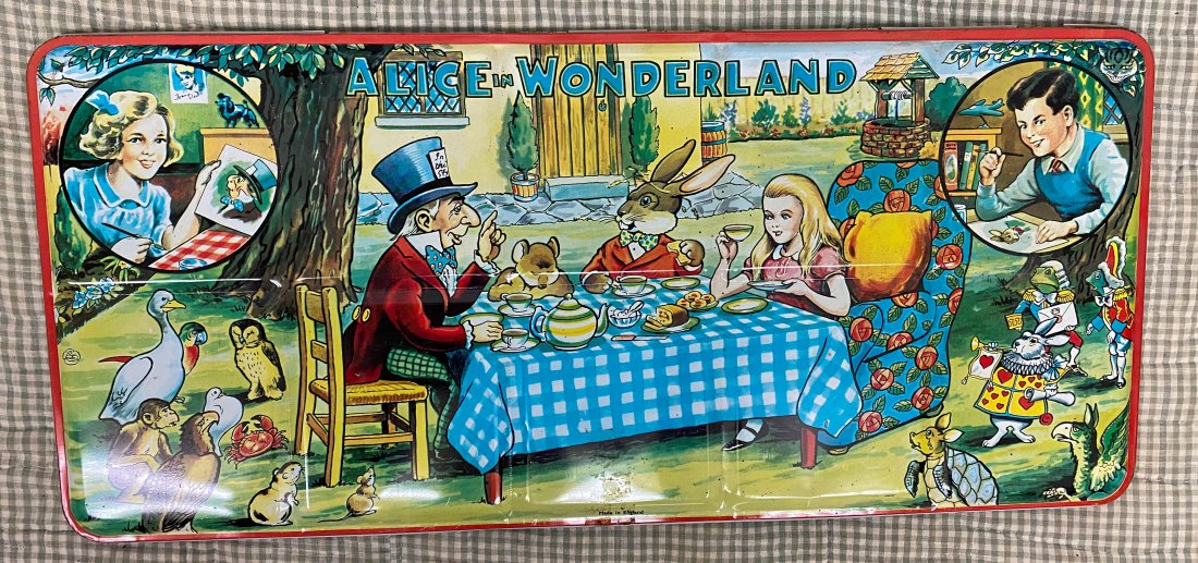 Alice In Wonderland 50s Page London Paint Set Tin Large: Alice In Wonderland 1950s Page London Paint Set Tin Large Mad Hatter Tea Party England 20\" There are a few missing paint pallets missing the ones there look unused.