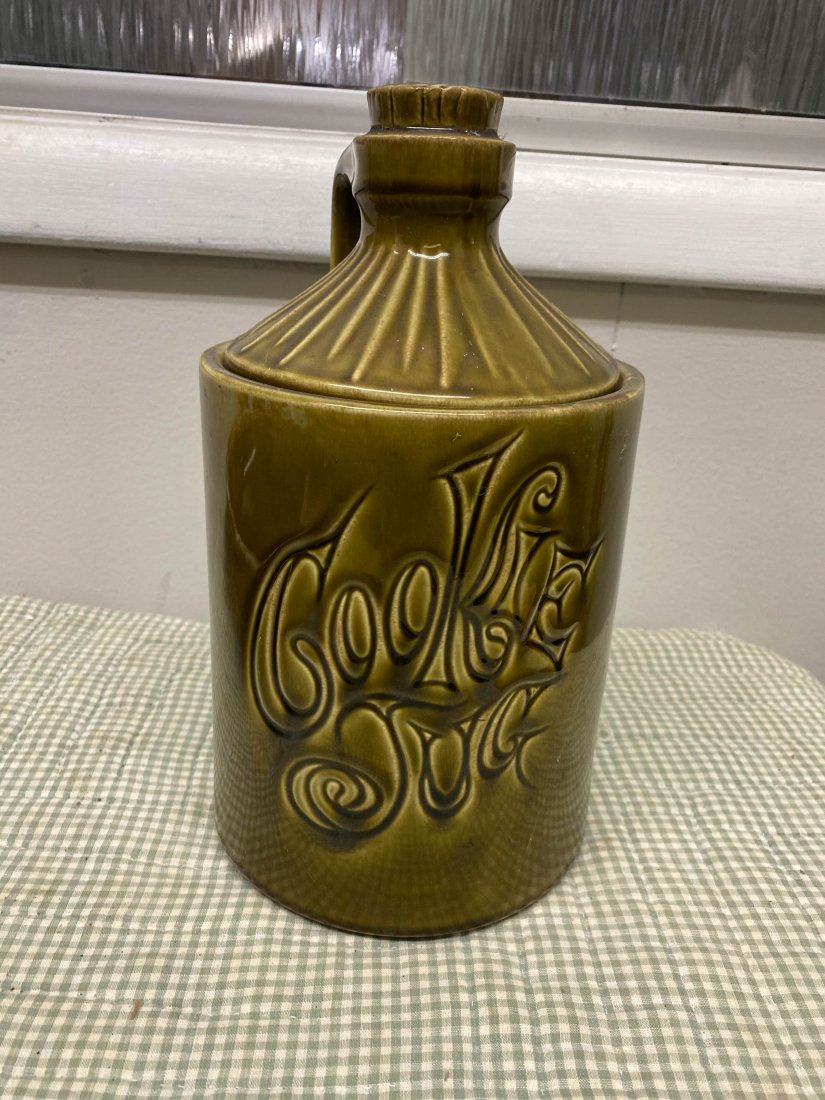 1970s Unmarked McCoy Cookie Jug Jar Green: 1970s Unmarked McCoy Cookie Jug Jar Green