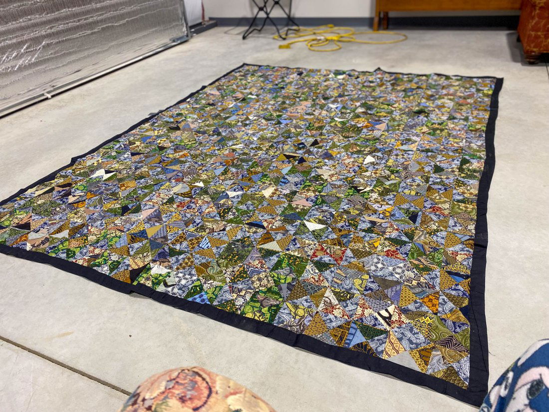 HANDMADE DOUBLE SIDED 1960S TRIANGLE PATCHWORK QUILT (1 of 6)