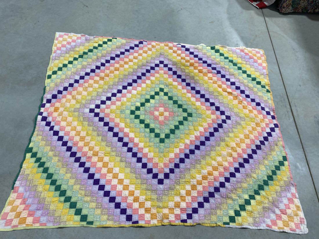 HANDMADE POSTAGE STAMP TRIP AROUND THE WORLD QUILT (1 of 5)