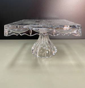 Shannon Crystal by Godinger "Freedom" Cake Plate: Shannon Crystal by Godinger "Freedom" Cake Plate. 10in cake plate stands 6" tall. Beautiful Plate no cups or cracks.