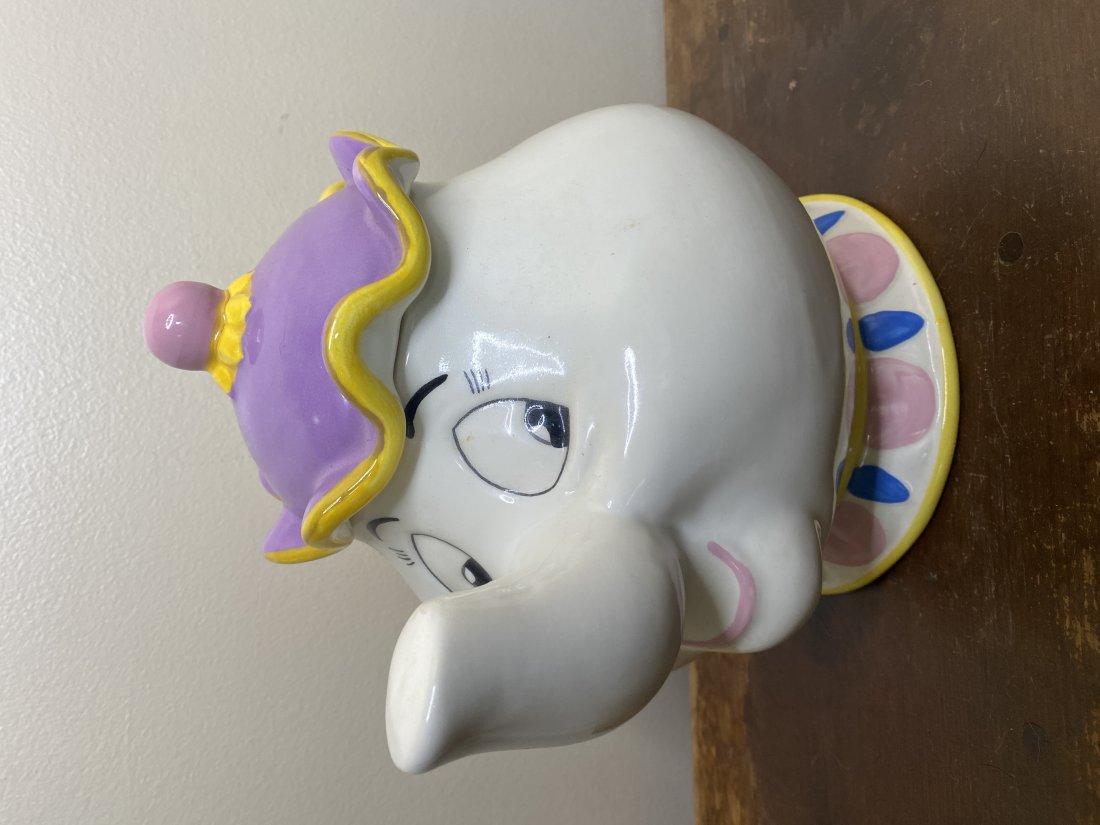 VINTAGE DISNEY MRS POTTS BEAUTY & THE BEAST COOKIE JAR (1 of 7)