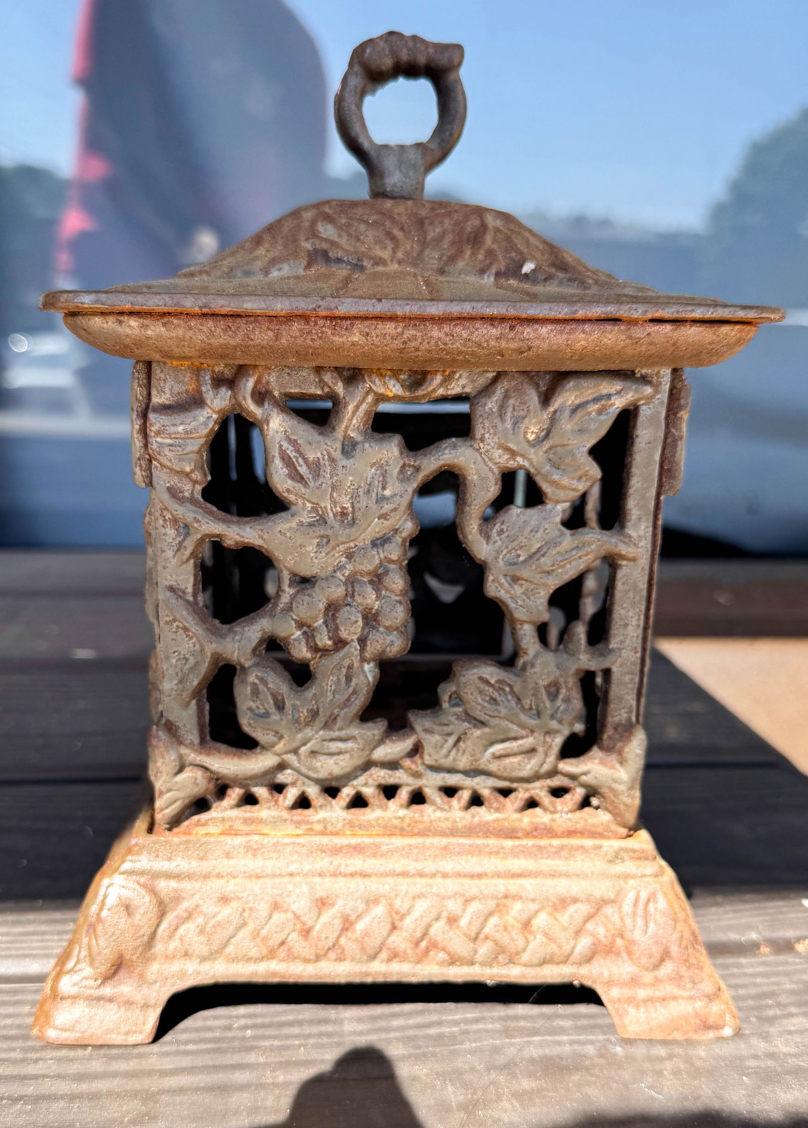 LOVELY, VINTAGE JAPANESE CAST IRON GARDEN LANTERN (1 of 5)