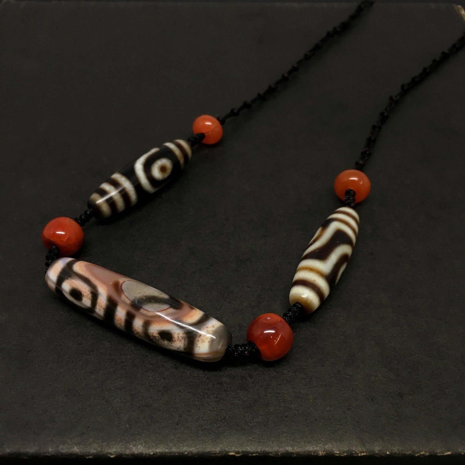 Tibetan antique agate bead necklace (1 of 6)